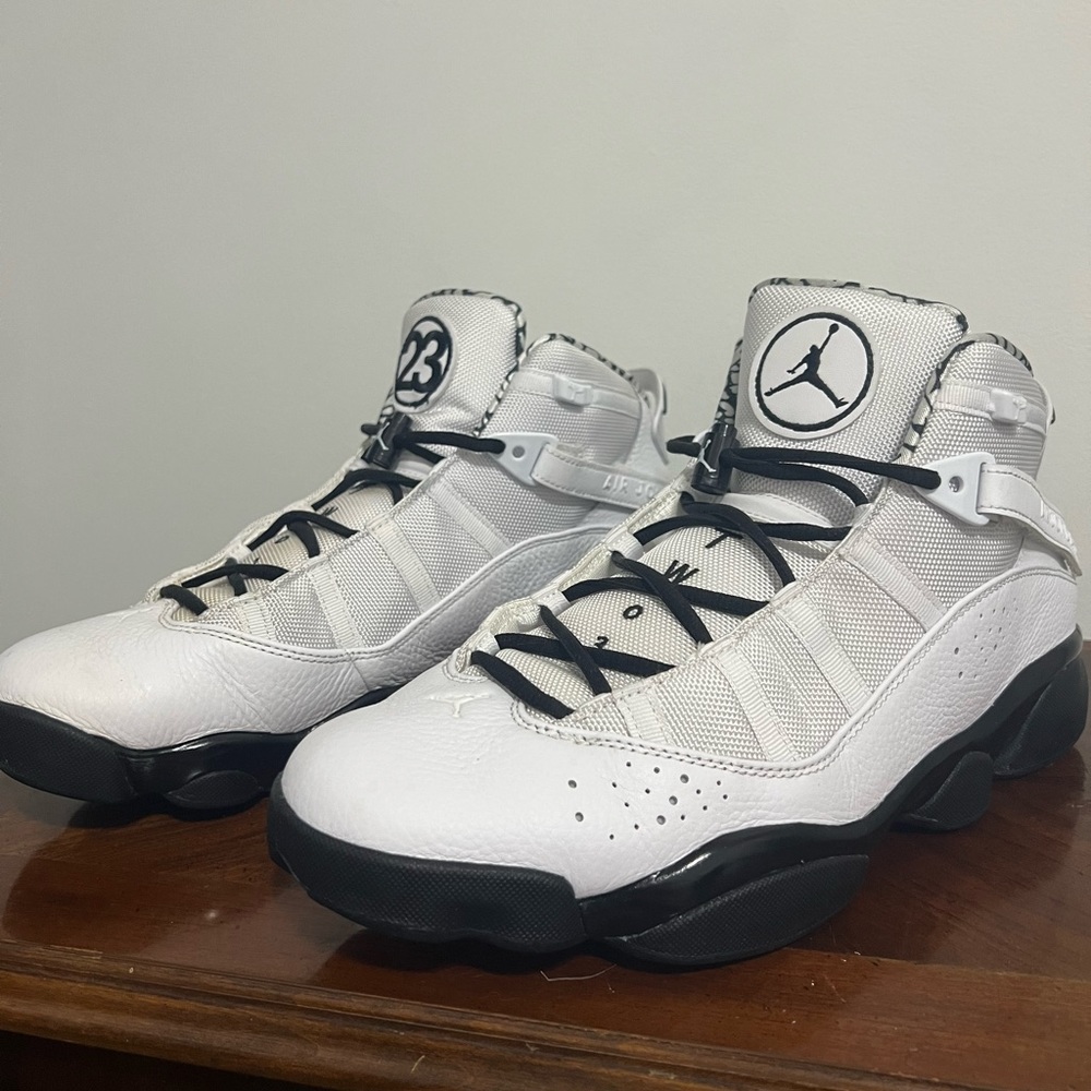 Air Jordan’s black and white